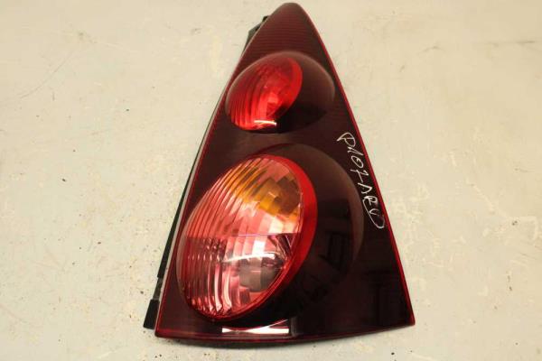 FEU ARRIERE DROIT PEUGEOT 107 3/2012-2014 - Vue 1